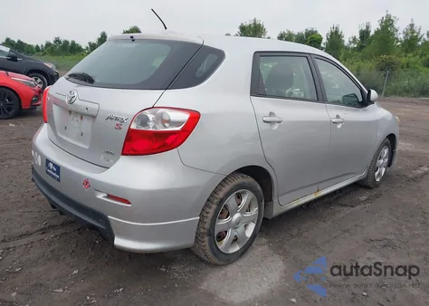 2009 Toyota Matrix S z USA, uszkodzony, nr VIN 2T1LE40E29C005012